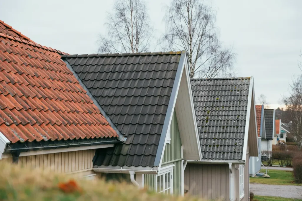 tegeltak shingel eller betongpannor s v ljer du r tt tak f r ditt hus